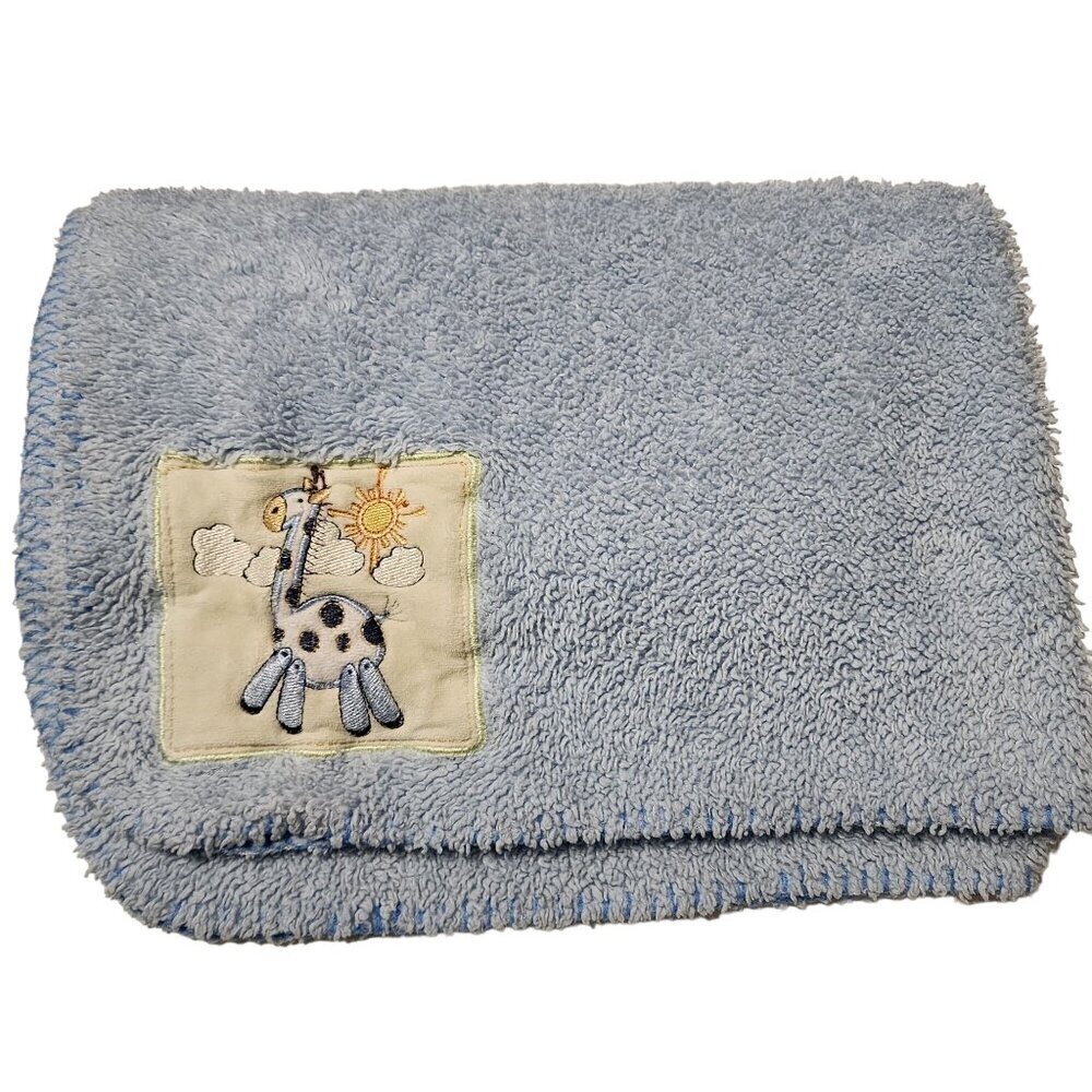 Baby Connection blue blanket patch with a giraffe